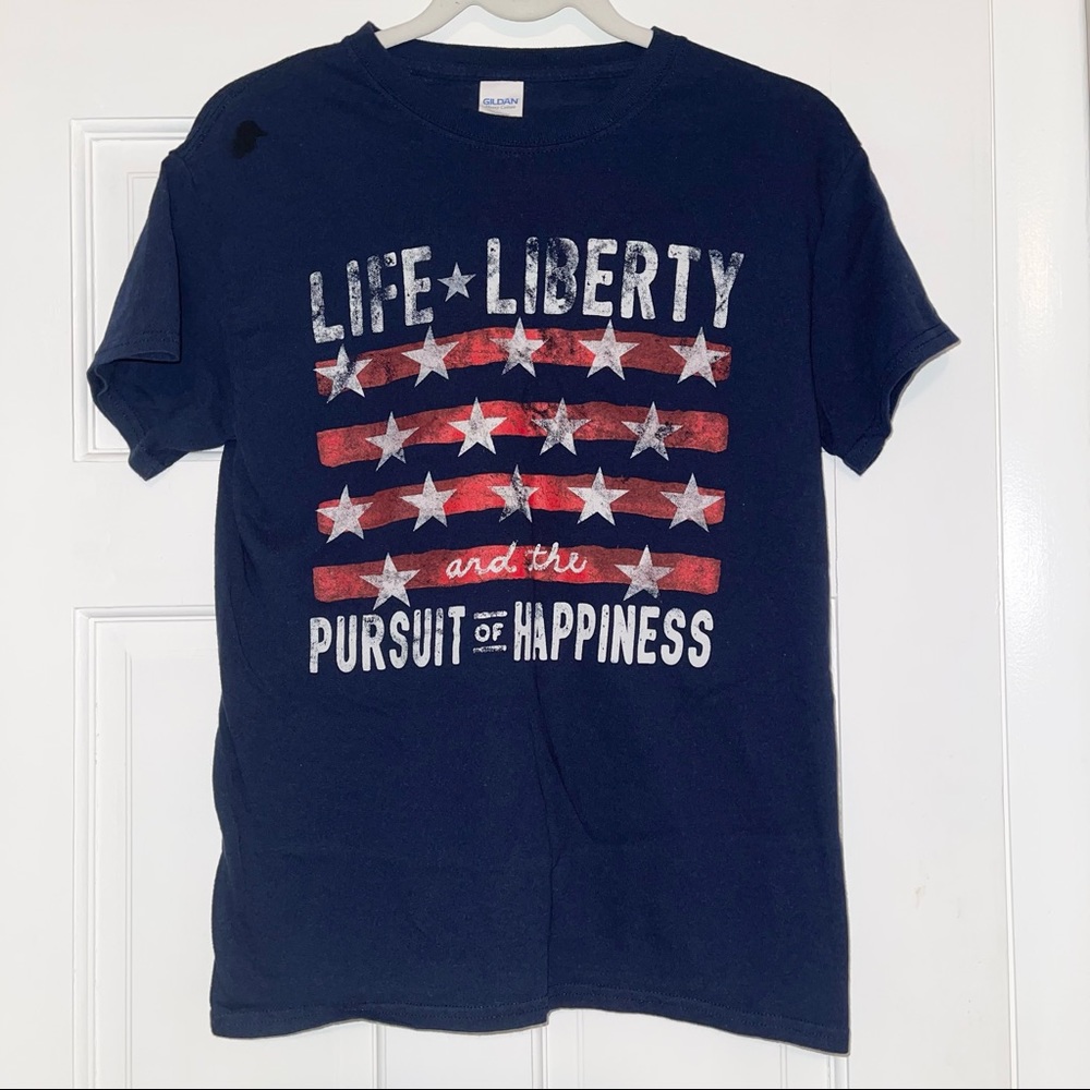 Life Liberty and the Pursuit of Happiness USA navy blue tshirt size small